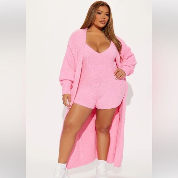 Fashion Nova Other - Living In It 2 Piece Romper Set - Pink